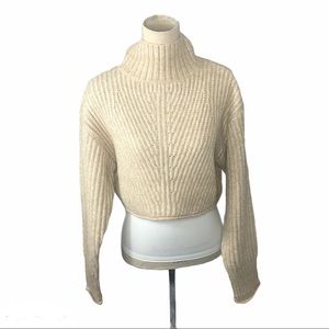 NWT TOP SHOP  Cropped Turtleneck Sweater Sz 4-6